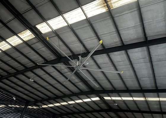 良い価格 アルミブレード 工業用HVLS 天井扇風機 倉庫用農場用 排気扇風機 PMSM オンライン