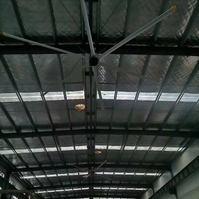 良い価格 DX-7.3G 24FT 産業用HVLS天井扇 1.5KW 電力消費と大きなスペースのためのより高い性能 オンライン