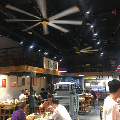 良い価格 アル-Mg合金刃 2.4m 8FT PMSM HVLS 扇風機 レストランやフードコートでの空気冷却 オンライン