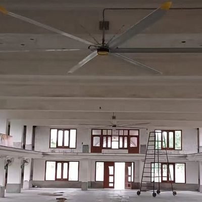 良い価格 6.1m 20FT コントローラー PMSM ブラシレスモーター 冷却のための大型産業用天井HVLS扇風機 オンライン