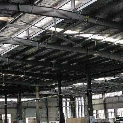 良い価格 HVLS 工業天井扇風機 換気装置 体育館スタジアムのアルミブレッド素材扇風機 オンライン